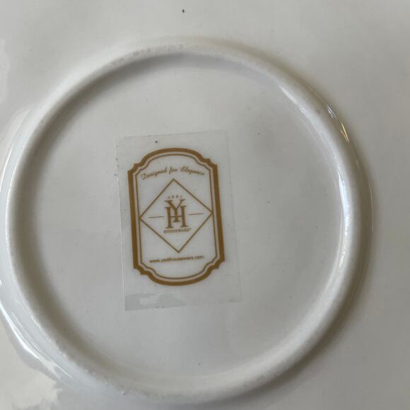 Hand Painted Coquette Red Bow Dinner Plates 10.25in White Ceramic Set of 4 NEW - Picture 12 of 13